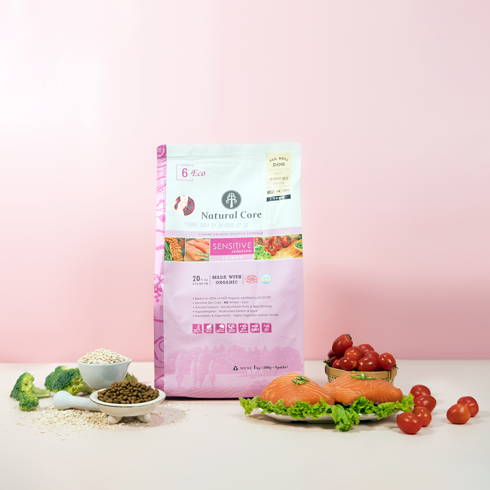 Thức ăn cho chó hữu cơ NATURAL CORE Sensitive Salmon Organic 2